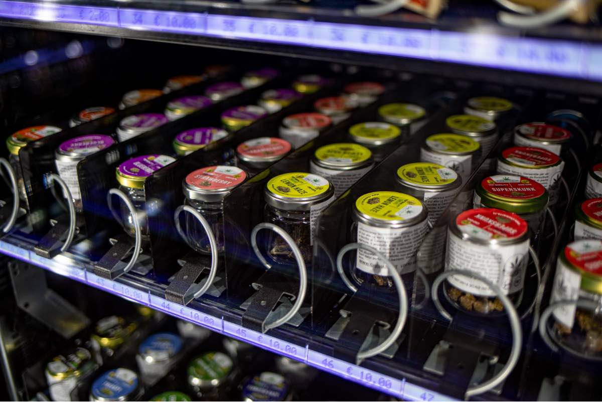 02 | POINT VENDING H24 Che Maria