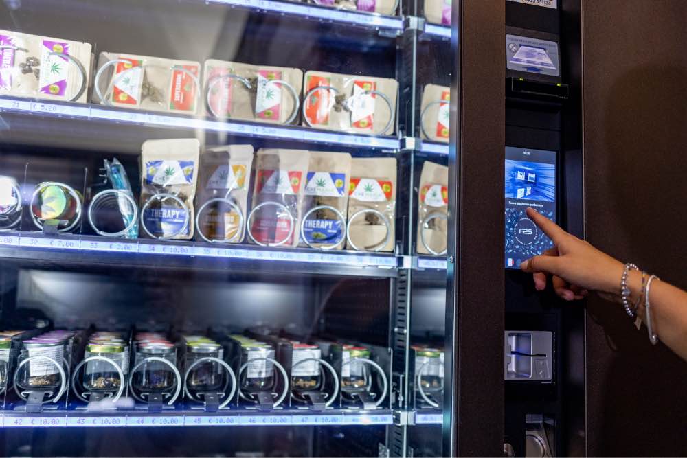 02 | POINT VENDING H24 Che Maria