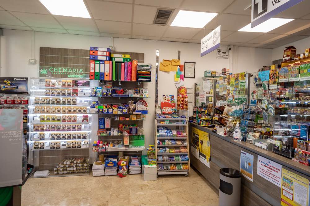 01 | POINT/FRANCHISING Che Maria